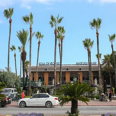 Anjeliq House Boutique Отель 3*